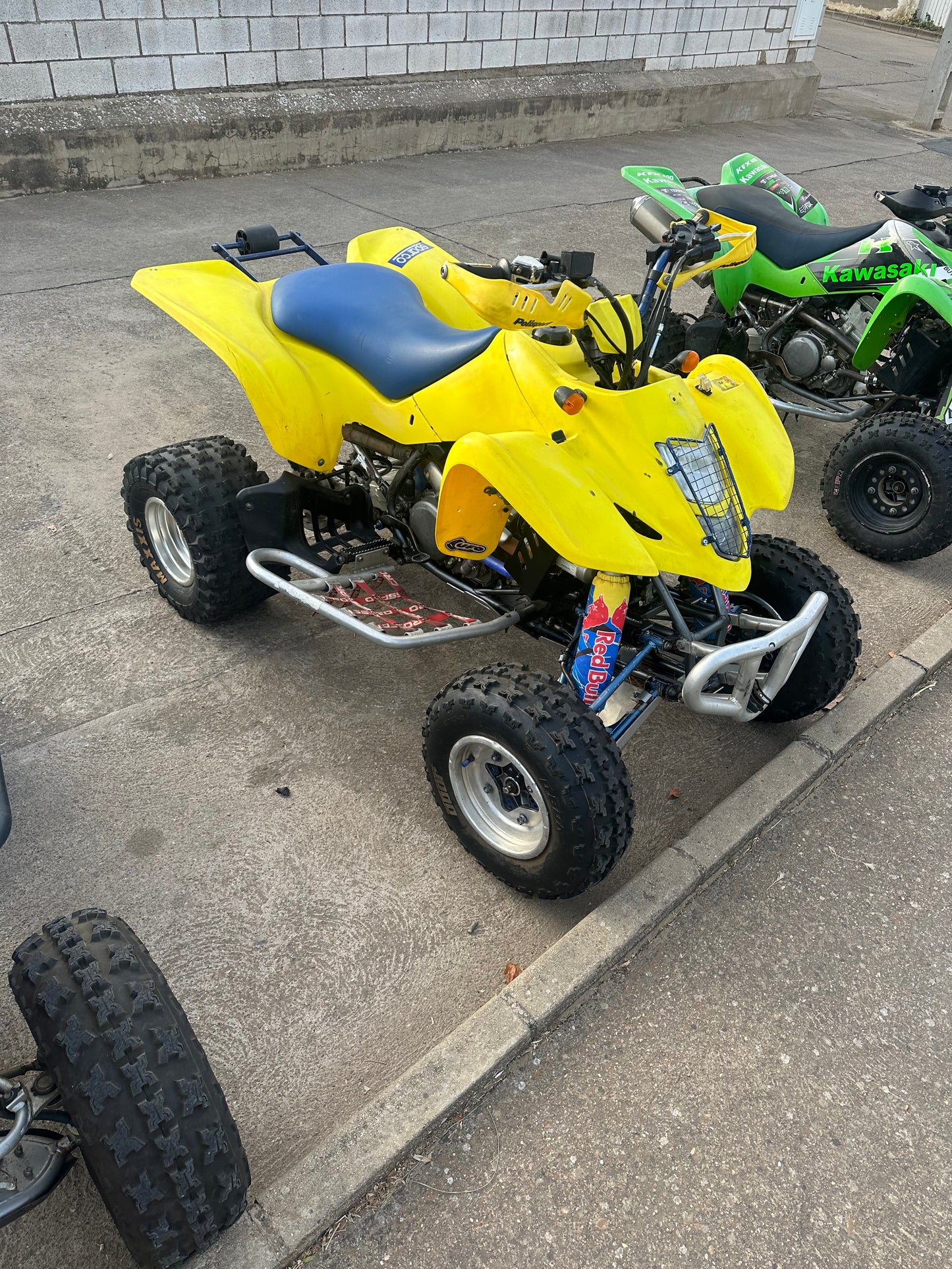 Suzuki ltz 400