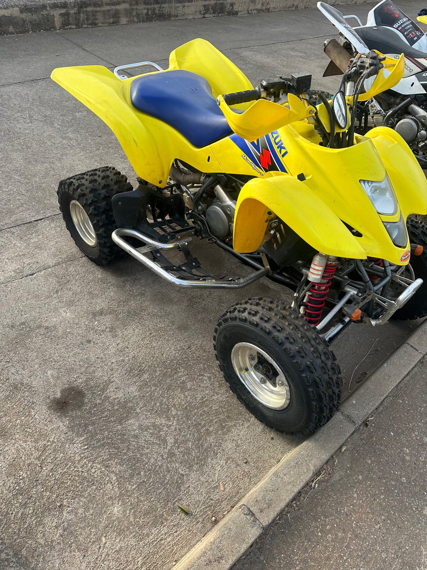 Suzuki ltz 400
