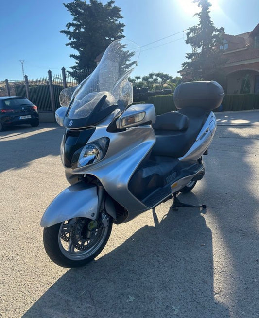 Suzuki Burgman 650