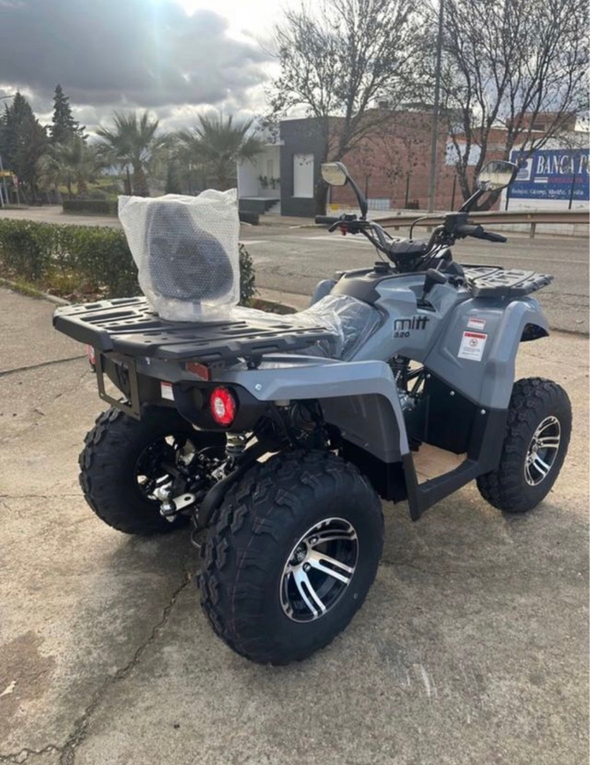Mitt 220 ATV